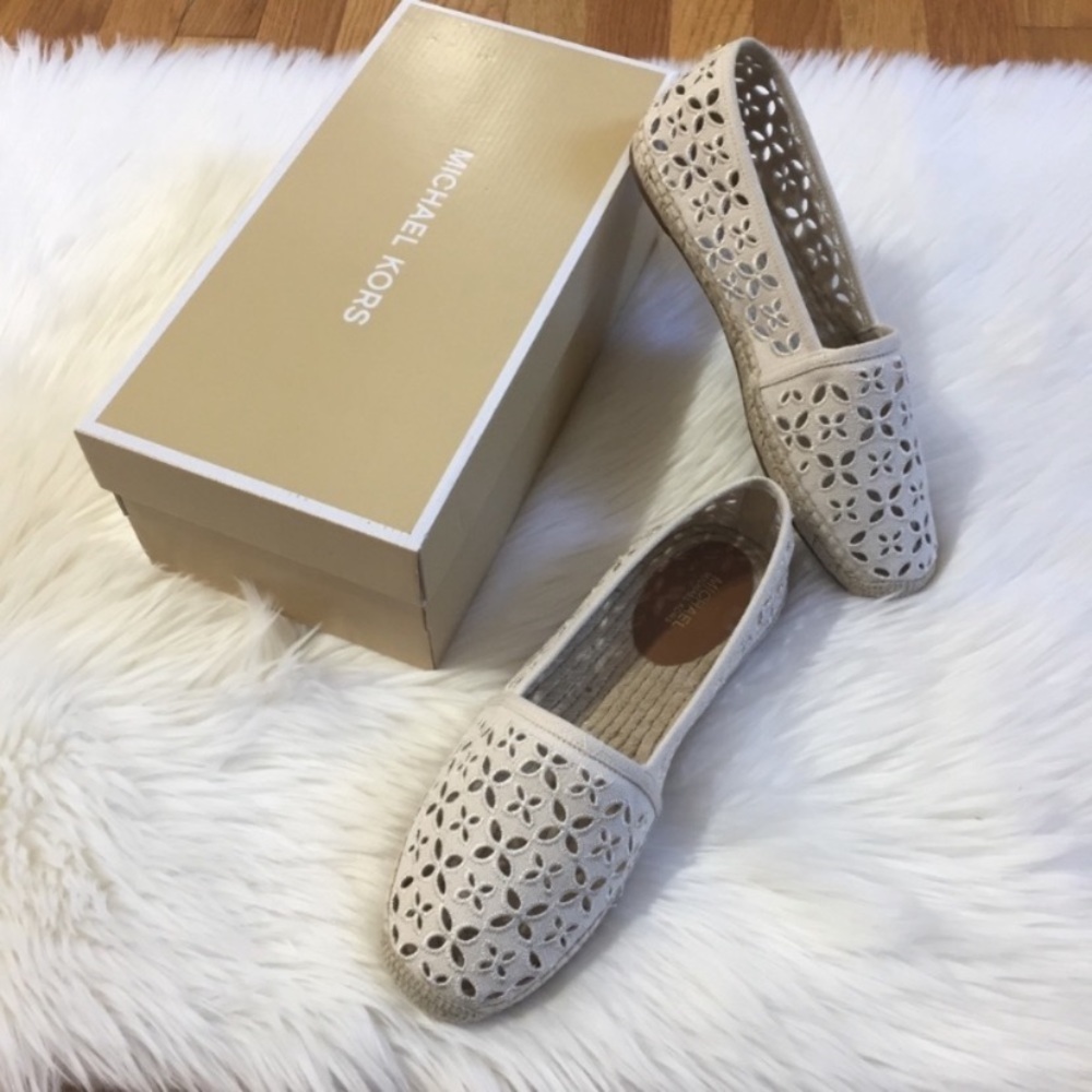 Michael Kors Darci Natural Slipn On Espdrilles.
